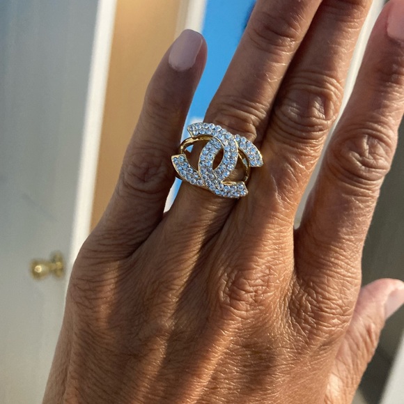 Ring - Picture 2 of 3